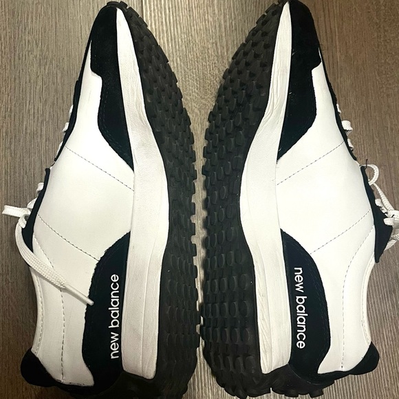 New Balance 327 - Picture 5 of 7